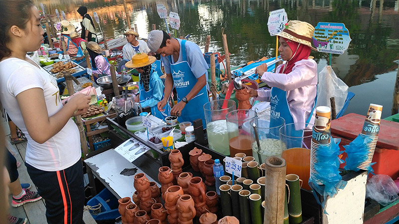 45308_ร้านขายบนเรือ.jpg
