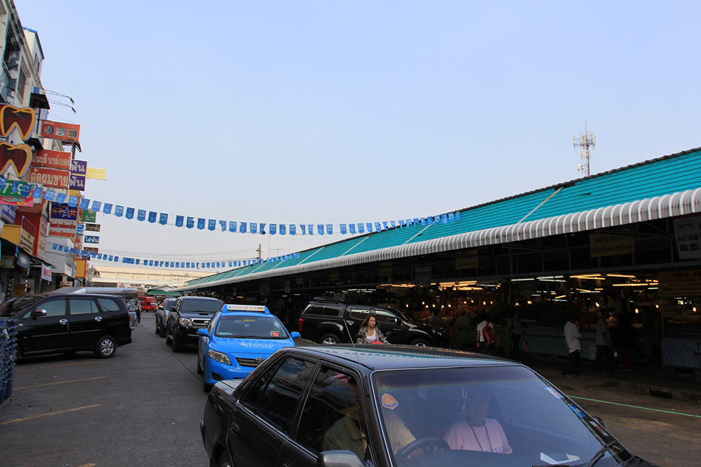 21470_ถนนข้างตลาด.JPG