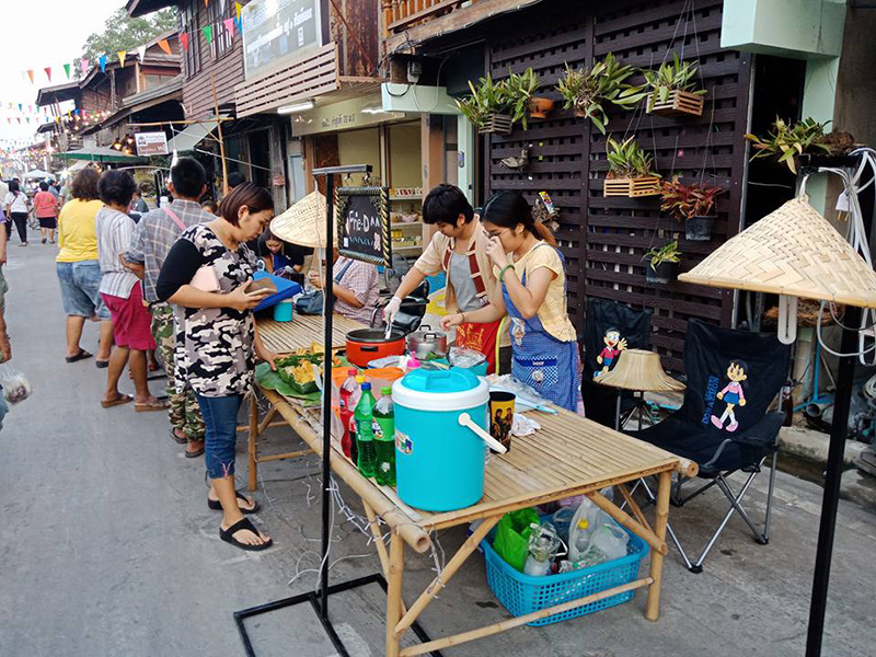 57103_บรรยากาศร้านค้า 1.jpg