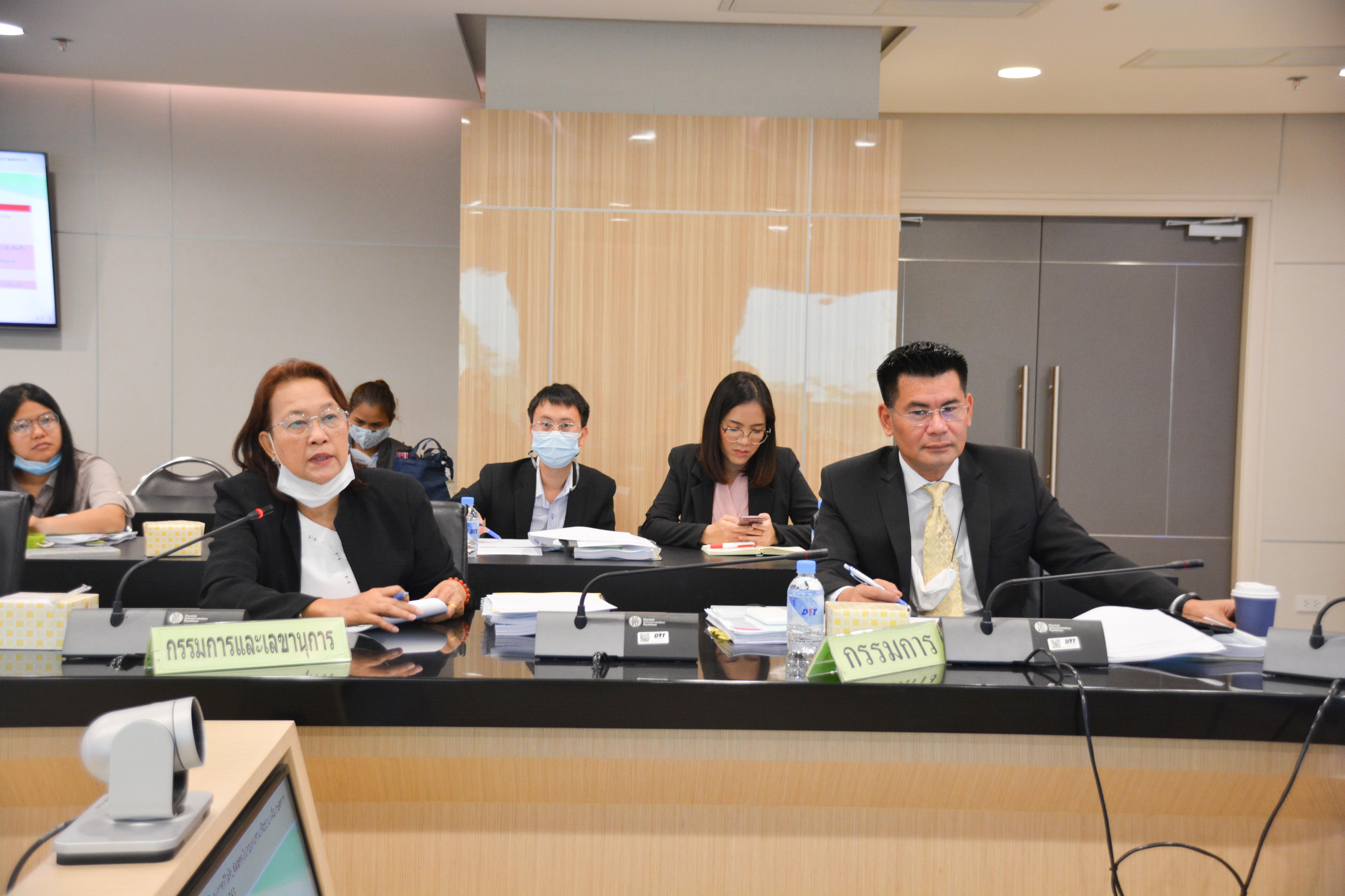  อธิบดีประชุมคณะกรรมการบริหารกองทุนรวมเพื่อช่วยเหลือเกษตรกร (คบท.)
