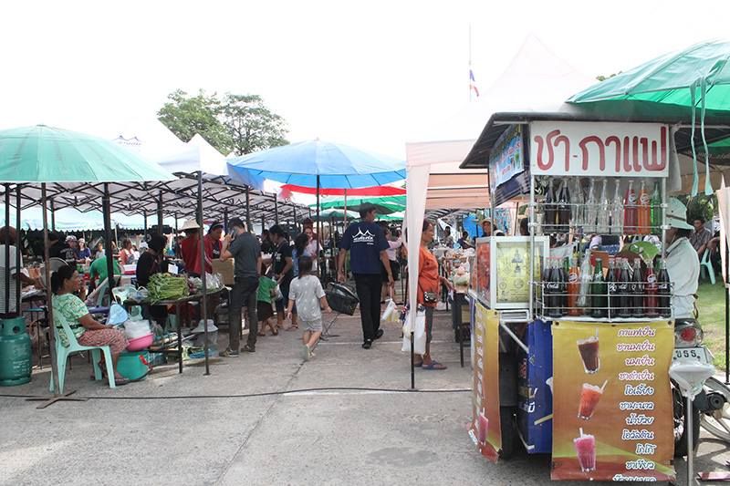 45989_ด้านหน้าตลาด.JPG