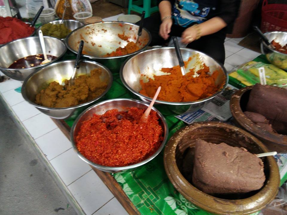 45256_แผงค้า เครื่องแกง.jpg