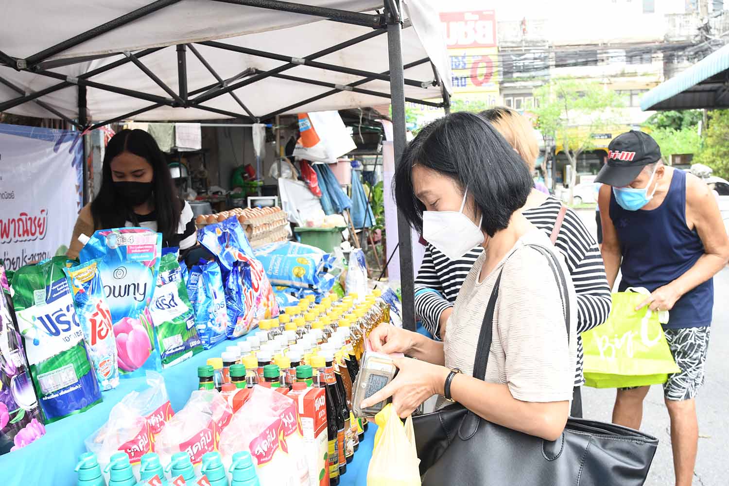 รองอธิบดีตรวจติดตามโมบายพาณิชย์