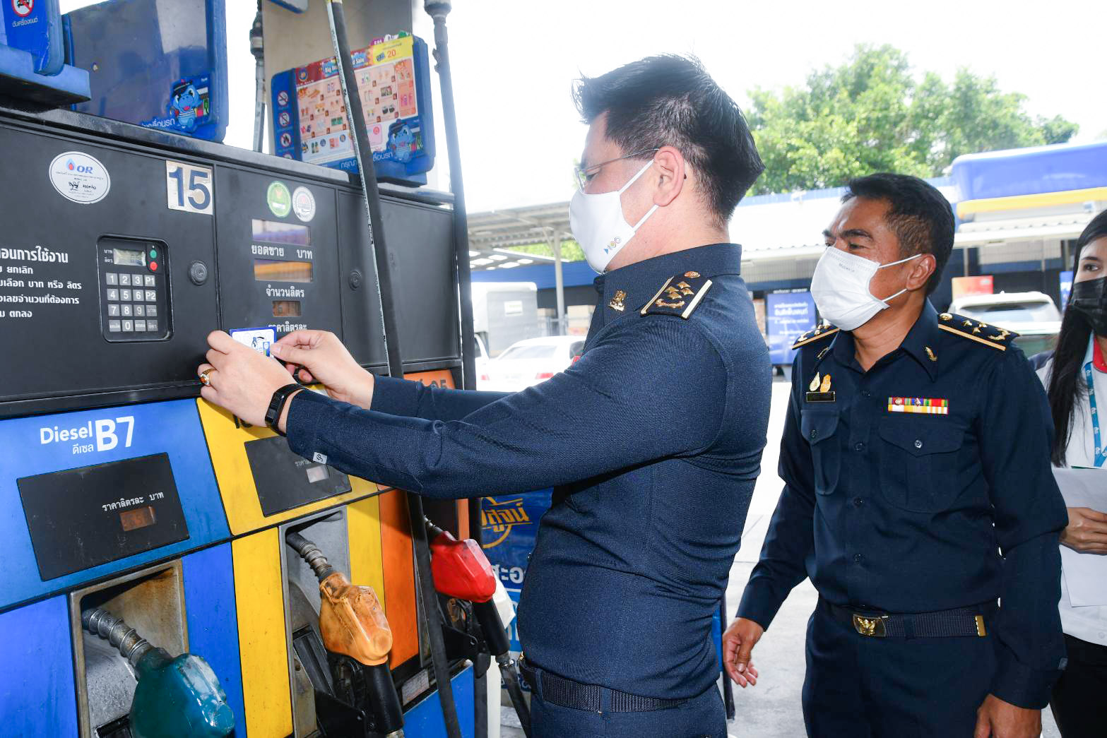 กรมการค้าภายในลงพื้นที่ตรวจสอบช่วงเทศกาลสงกรานต์
