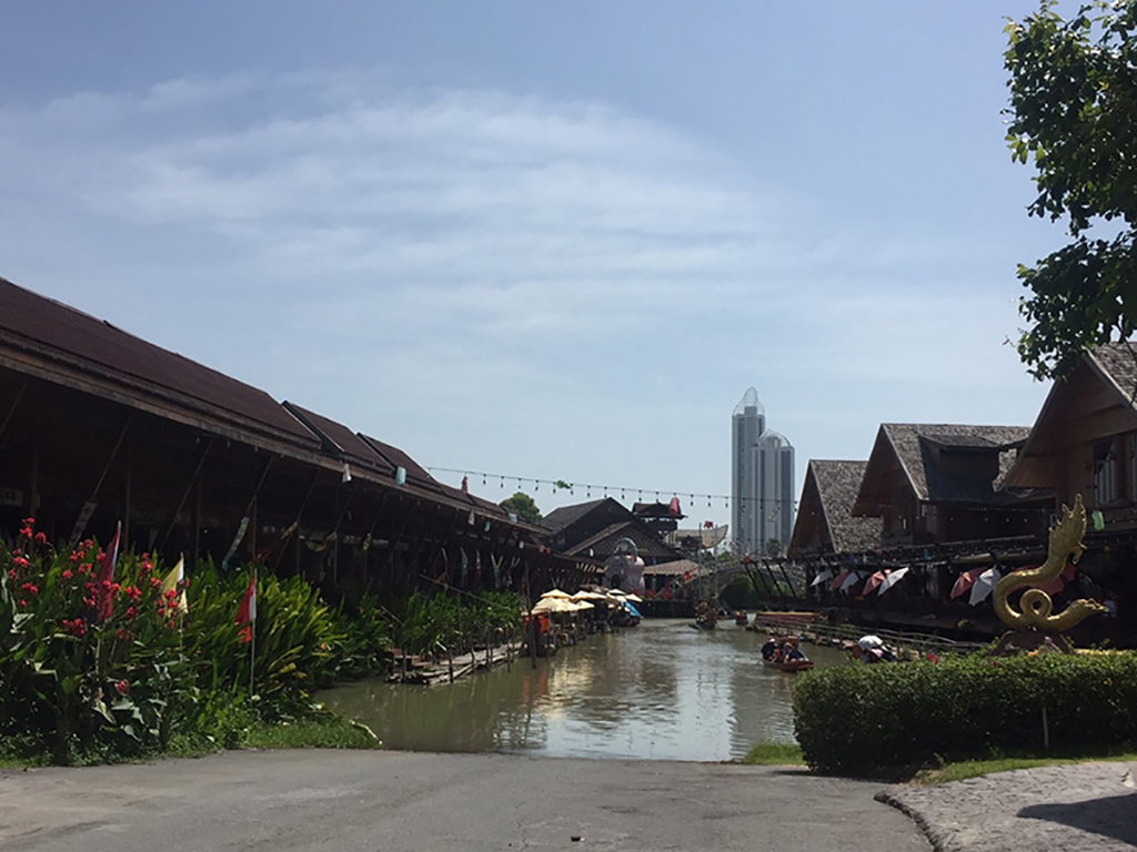 46420_บรรยากาศรอบตลาด 4.jpg
