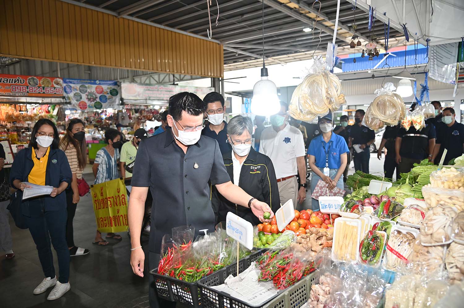 อธิบดีติดตามสถานการณ์ราคาสินค้าช่วงวันหยุดยาว