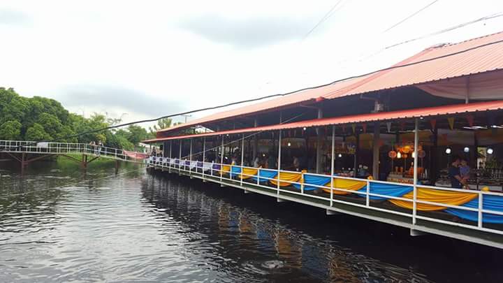 23645_บริเวณรอบตลาด 1.jpg