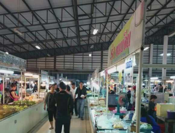 44554_ร้านค้าด้านใน ตลาด.JPG