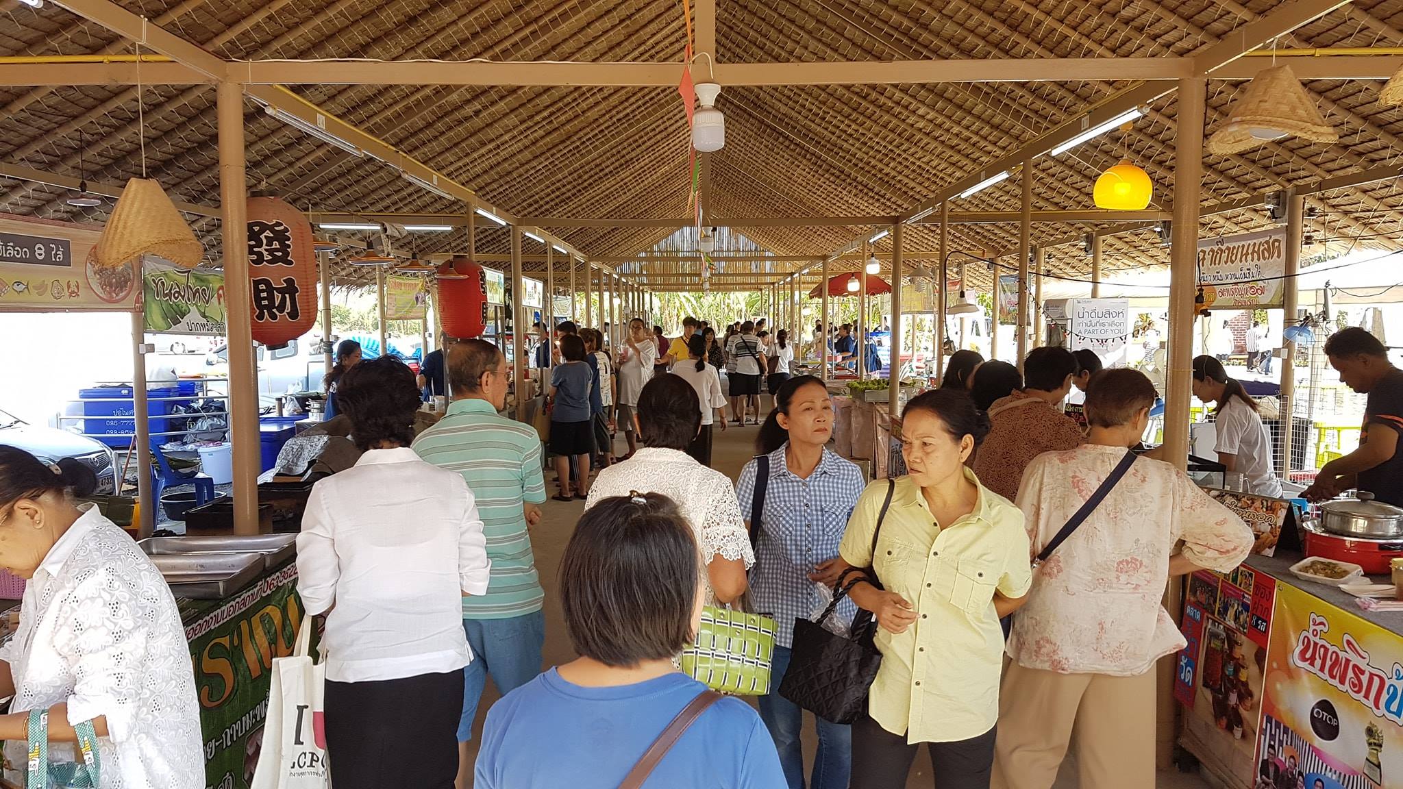 78160_บริเวณตลาด.jpg