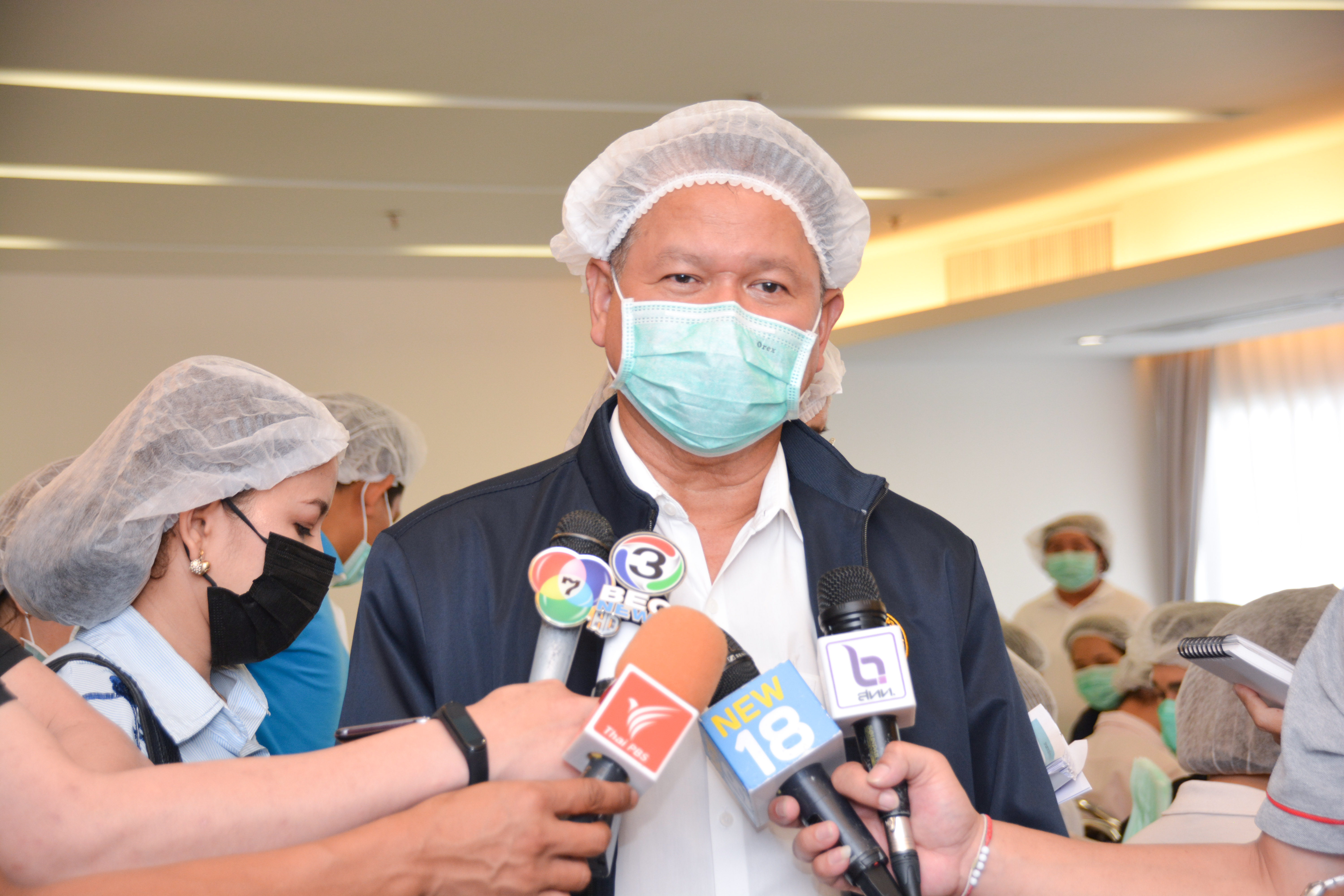 การแถลงข่าว เรื่อง การกระจายการจำหน่ายสินค้าหน้ากากอนามัย