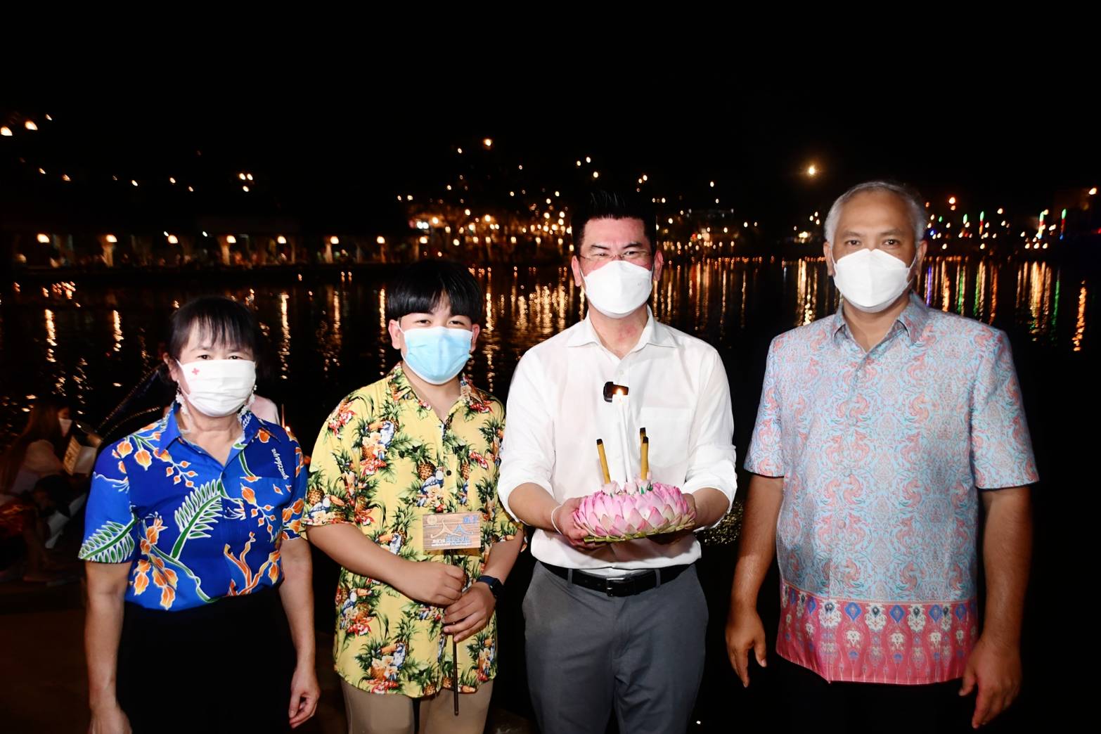 ประชาสัมพันธ์กิจกรรมส่งเสริมการท่องเที่ยวตลาดชุมชน “เทศกาลลอยกระทง”