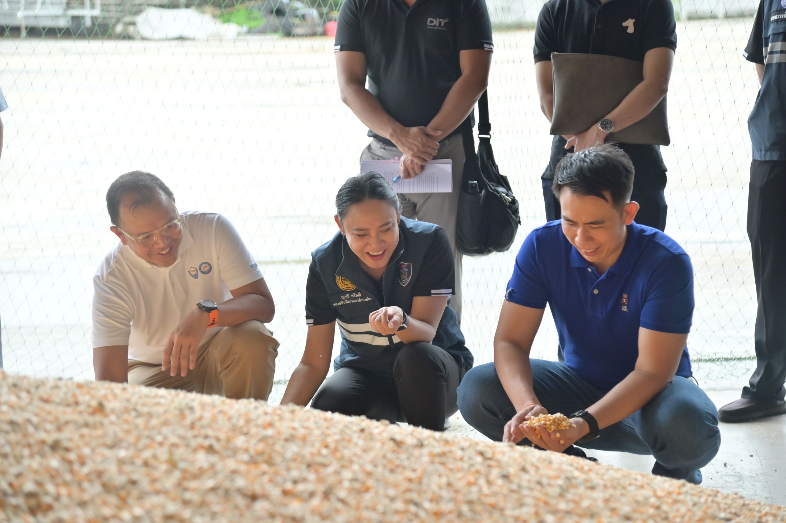 ข่าวเลขที่ 208/2569 “กรมการค้าภายใน” ปูพรม 22 จังหวัด ตรวจเข้มรับซื้อข้าวโพดเลี้ยงสัตว์ ย้ำ “ชื้นต้องชัวร์ น้ำหนักต้องตรง” ดูแลเกษตรกรเป็นธรรม (24 สิงหาคม 2569)