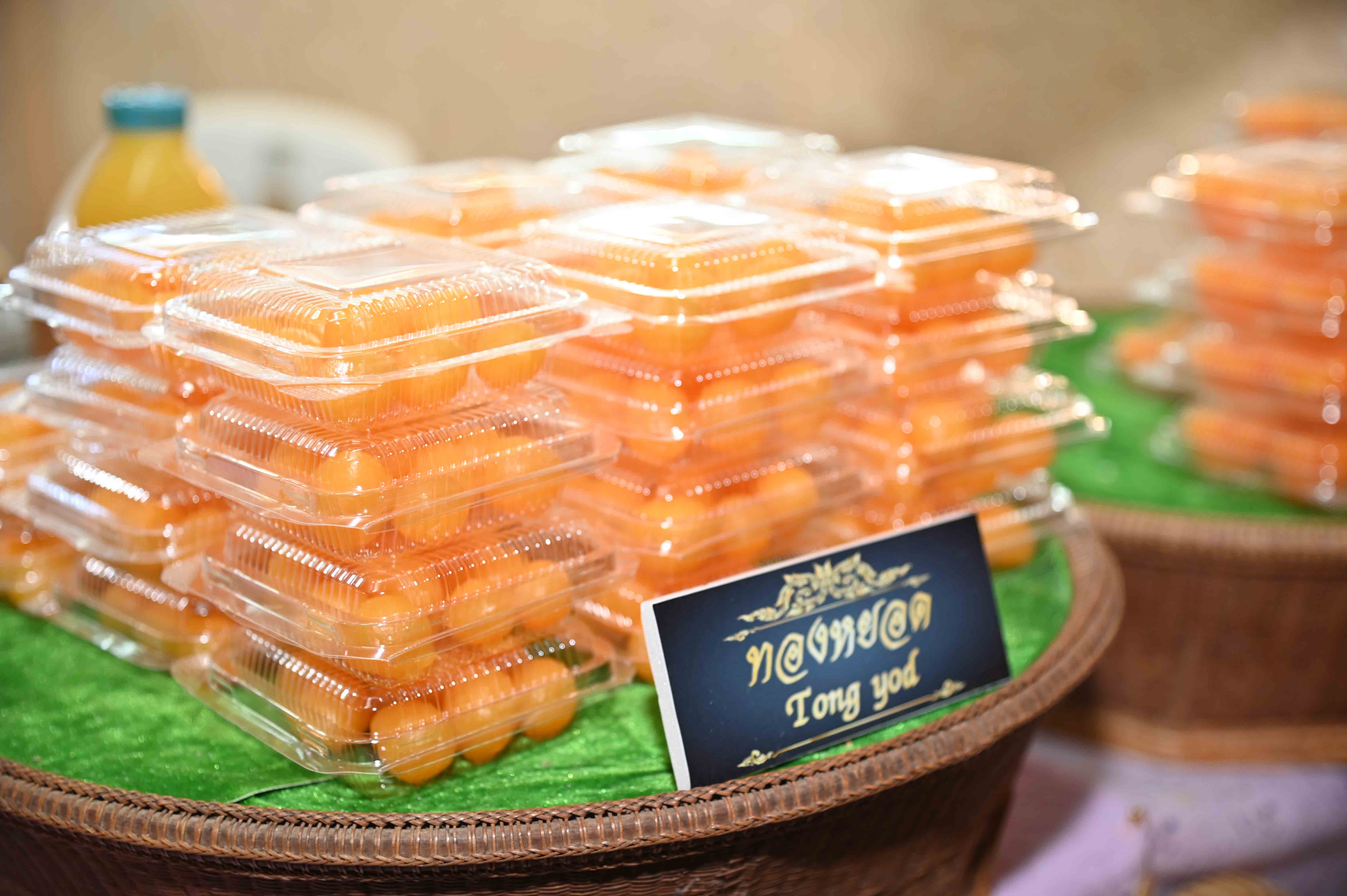 รองอธิบดีกรมการค้าภายใน ตรวจเยี่ยมร้านค้าในงานตลาดเที่ยวได้สไตล์ไทยๆ Village to town