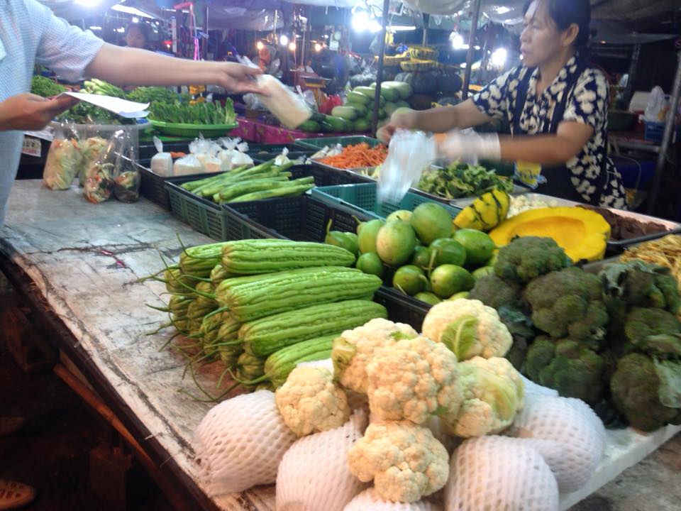 33558_แผงค้า ผัก.jpg