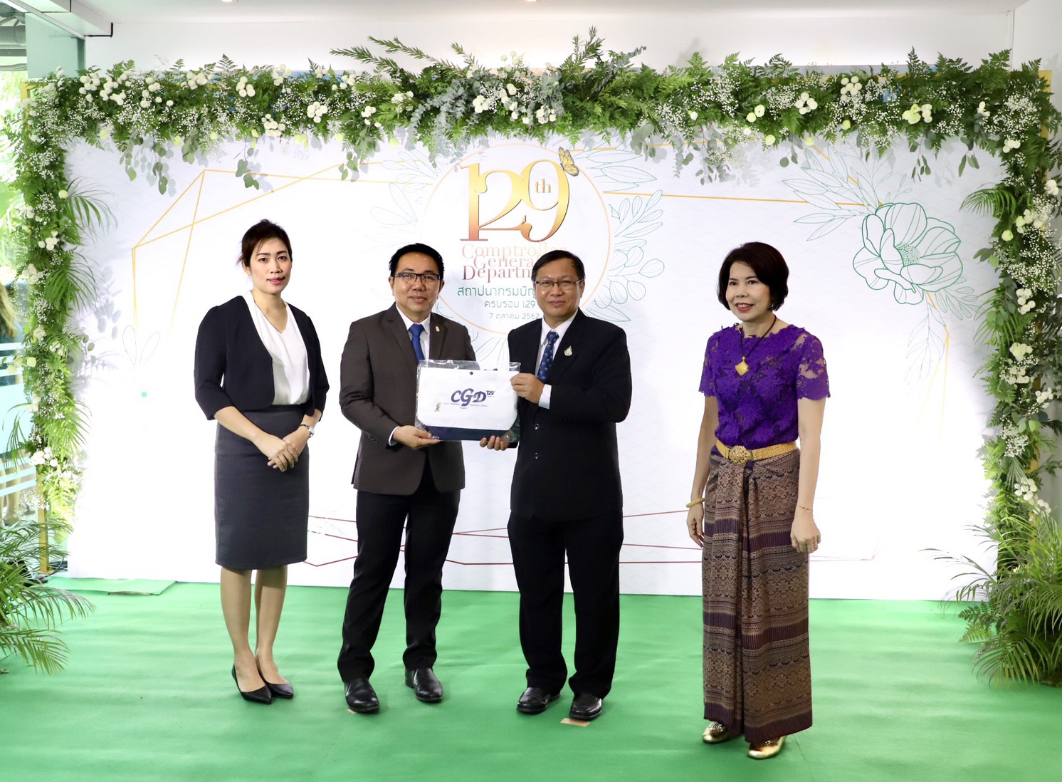 รองอธิบดีร่วมงานวันคล้ายวันสถาปนากรมบัญชีกลาง ครบรอบ 129 ปี