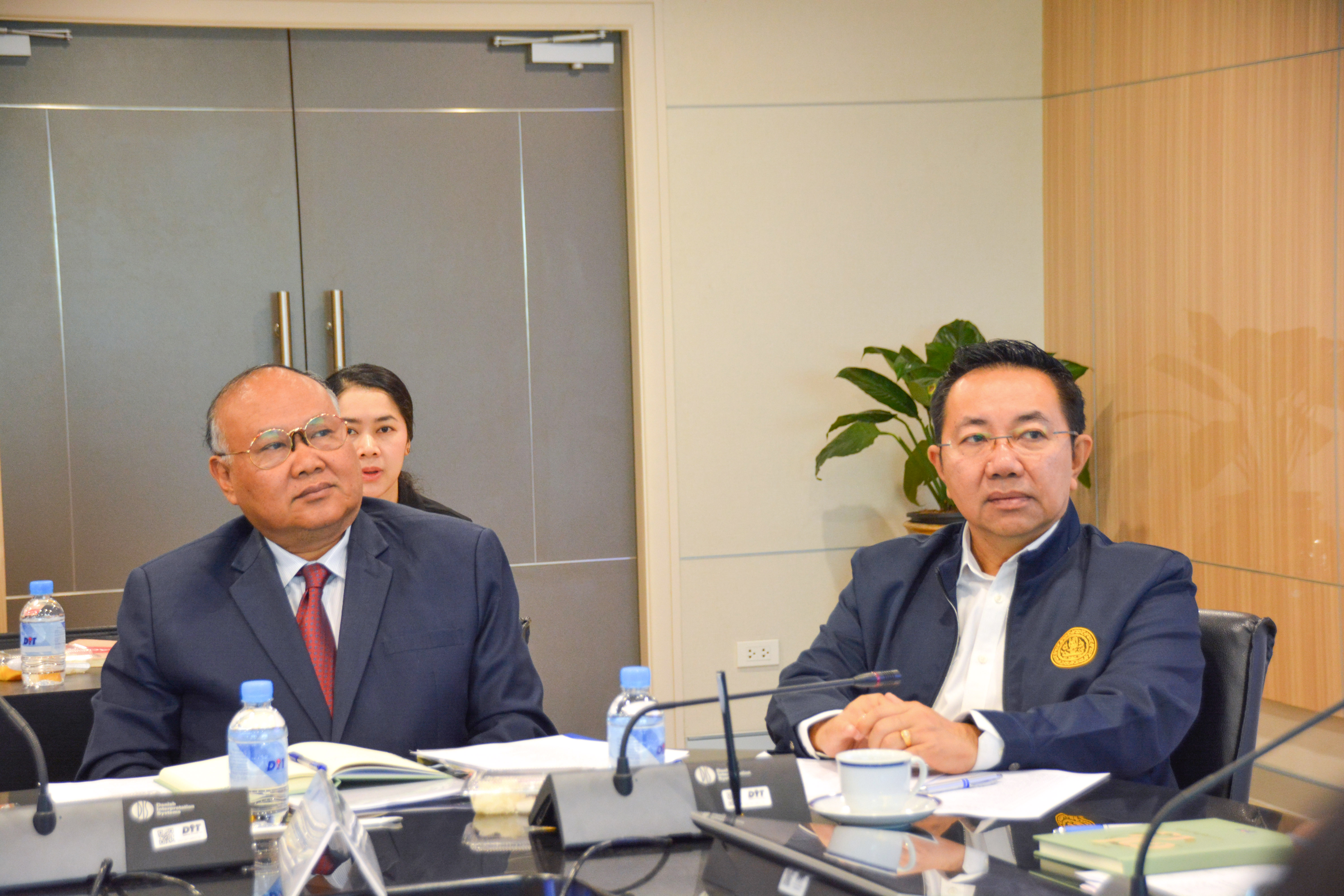 การประชุมหารือการส่งออกสินค้าหน้ากากอนามัย