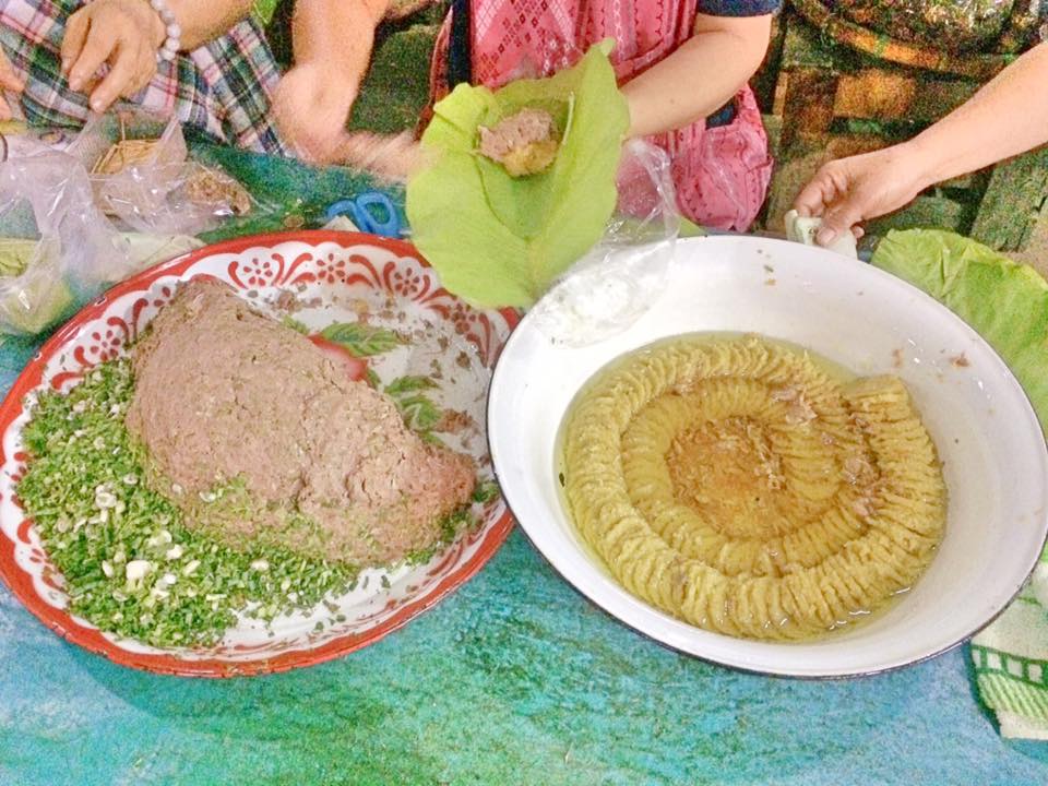 44822_แผงค้า ข้าวเหลือง.jpg