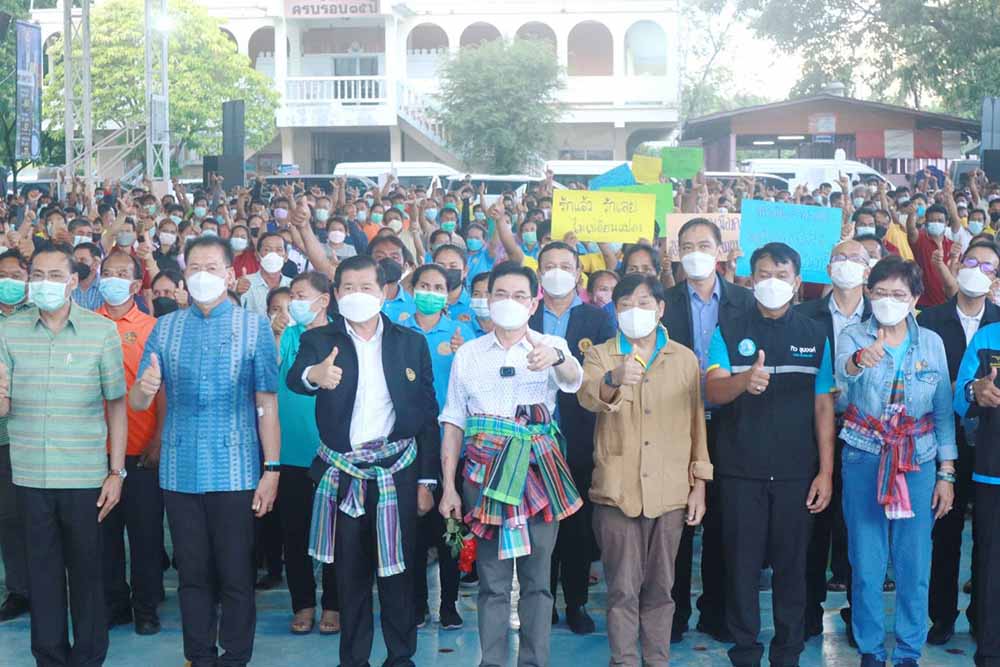 รองอธิบดีลงพื้นที่ติดตามโครงการประกันรายได้เกษตรกร