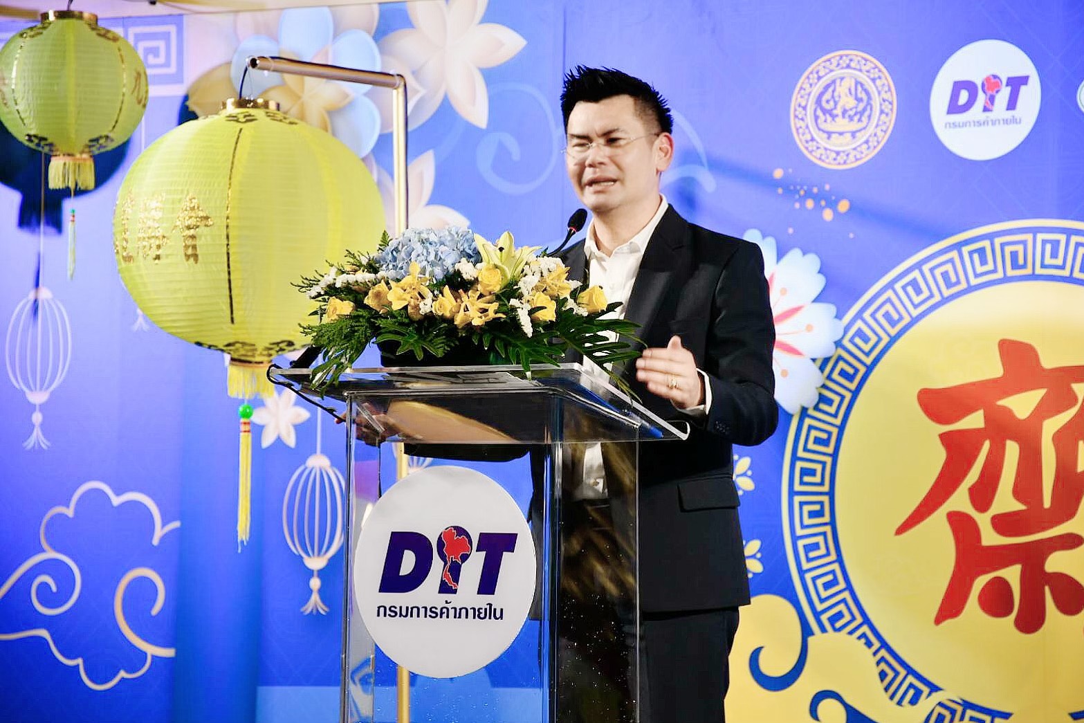 อธิบดีกรมการค้าภายใน เปิดงาน “พาณิชย์ร่วมสืบสานเทศกาลกินเจ อิ่มใจ อิ่มบุญ สบายกระเป๋า”