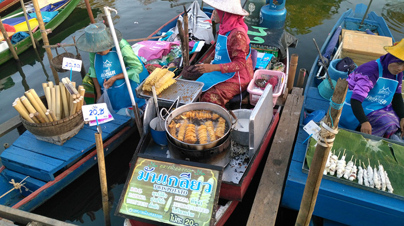45310_ร้านขายบนเรือ.jpg