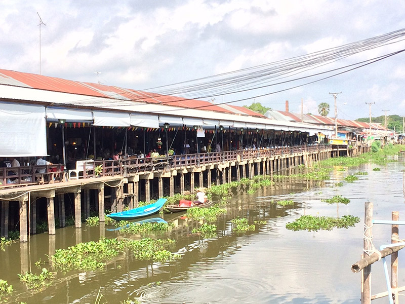 45703_ร้านค้า ฝั่งคลอง.jpg
