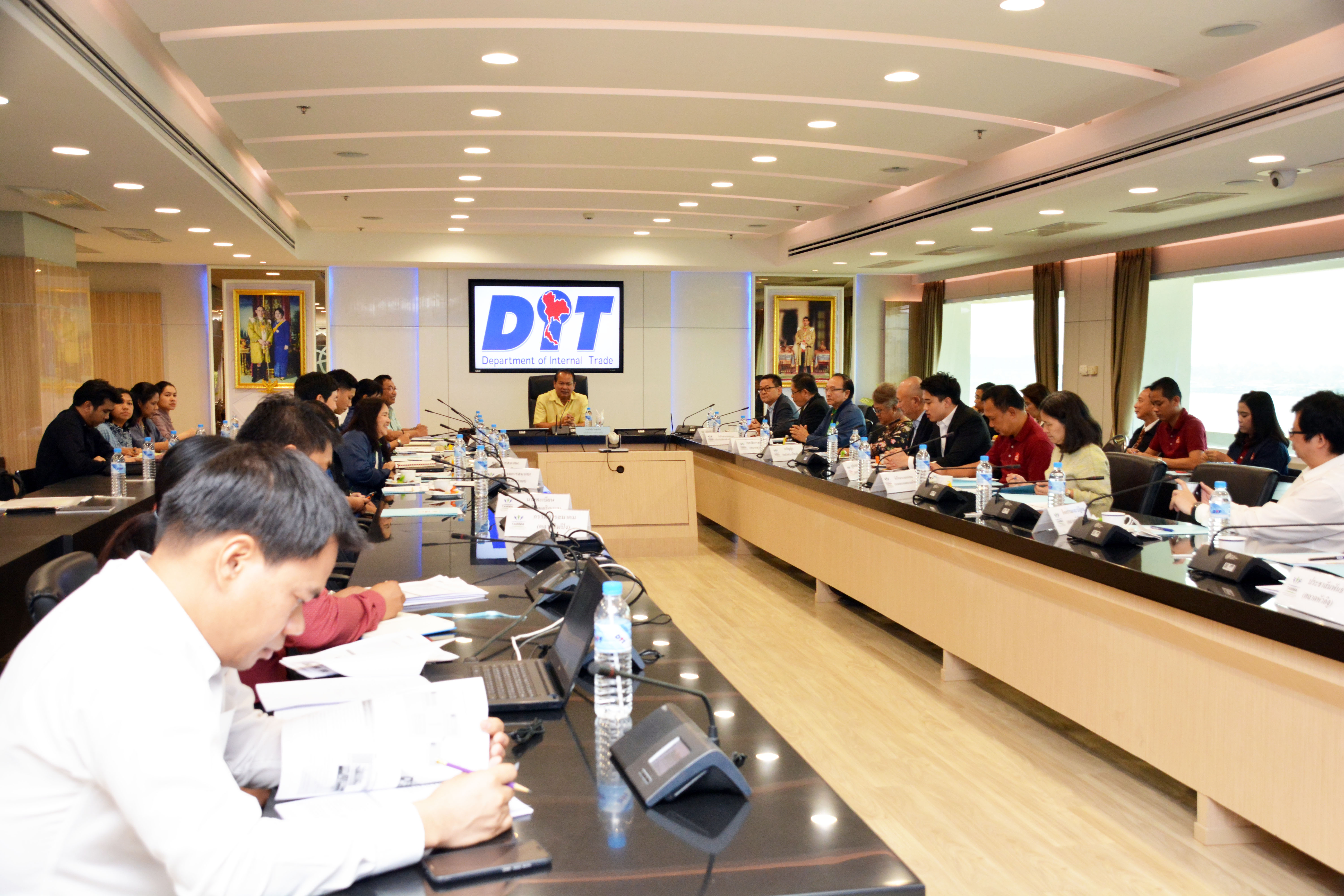 อธิบดีกรมการค้าภายใน มอบแนวทางพัฒนาตลาดกลางค้าส่งสินค้าเกษตร