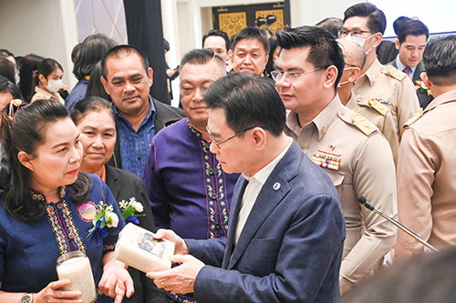 พิธีมอบรางวัลการประกวดข้าวหอมมะลิของประเทศไทย