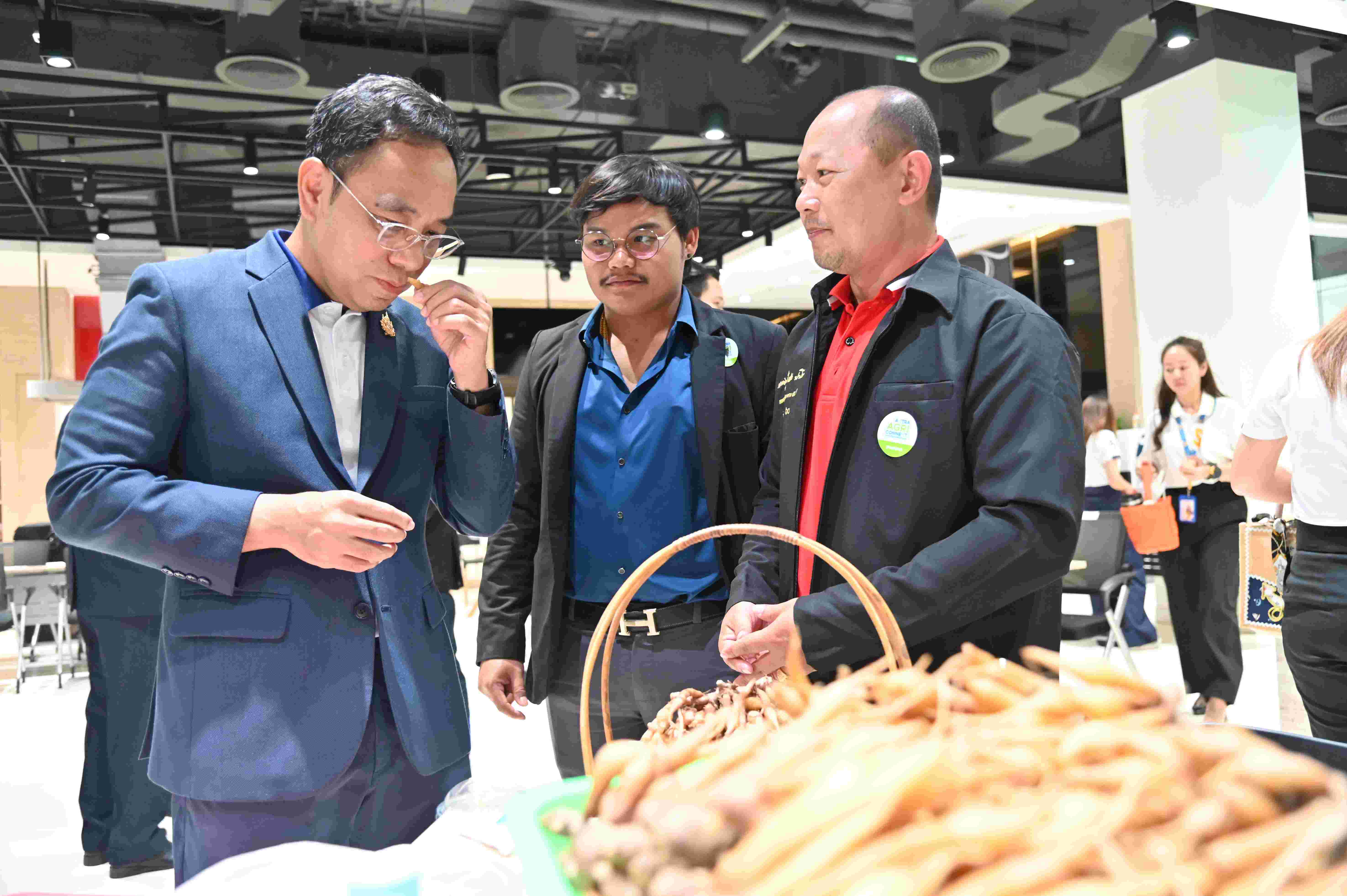 กรมการค้าภายใน เยี่ยมชมและร่วมพิธีเปิดงาน “มหกรรมจับคู่ธุรกิจสินค้าเกษตร”