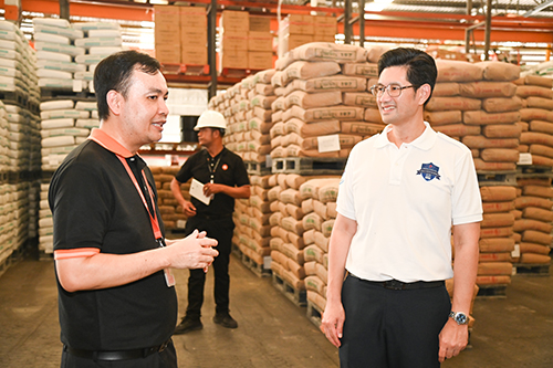 พาณิชย์ตรวจสต๊อกสินค้าย้ำ ห้างฯ เตรียมพร้อมรับมือช่วงน้ำท่วม พร้อมจัดโปรขานรับพาณิชย์สั่งลุยลดราคา