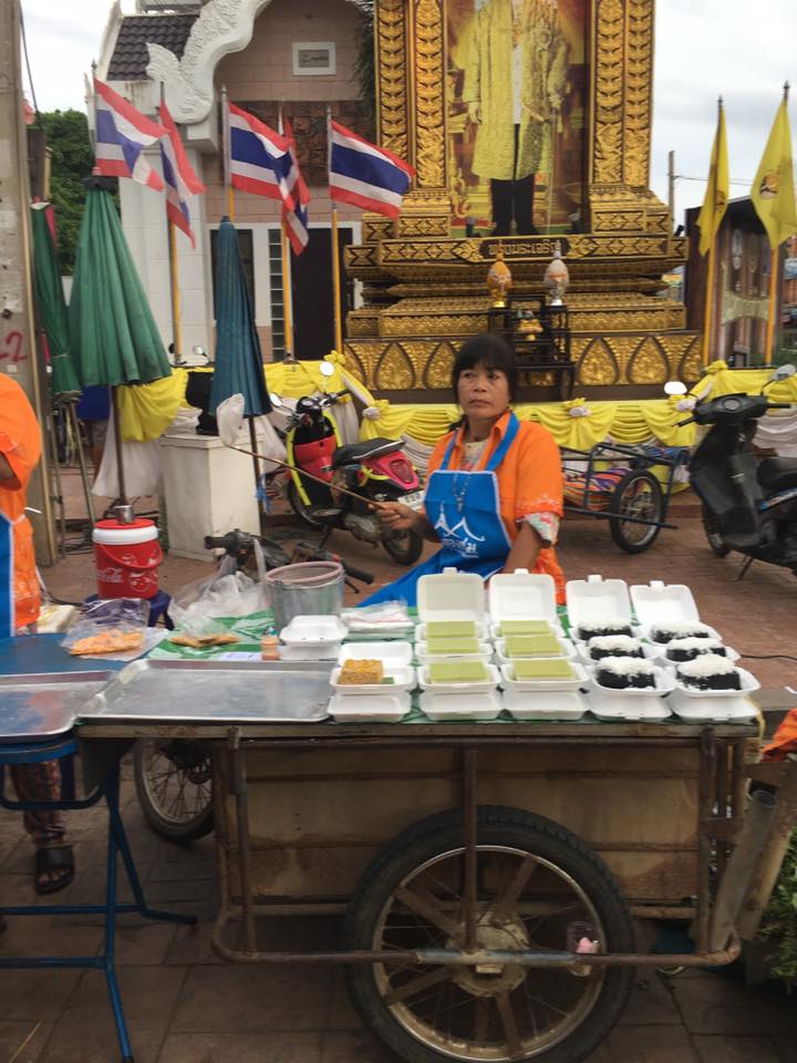 21758_แผงค้า ขนมหวาน.jpg