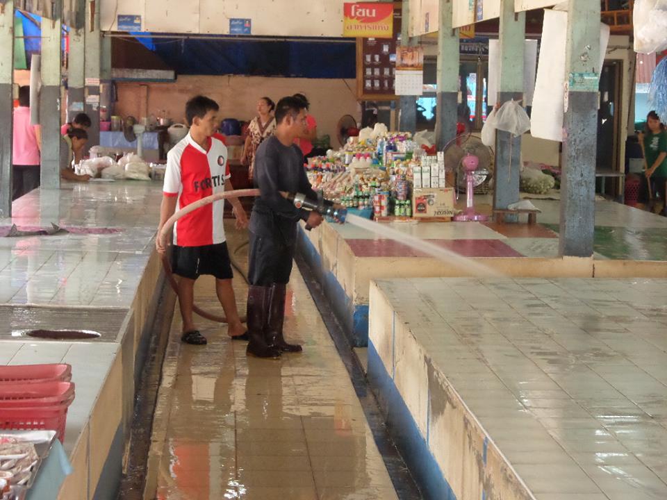44055_ล้างตลาด 1.jpg