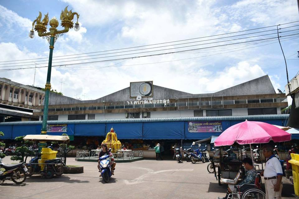 44267_ด้านหน้าตลาด.jpg