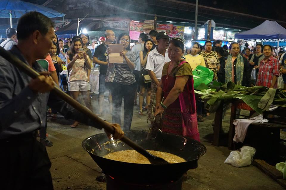 57310_บริเวณถนนคนเดิน.jpg