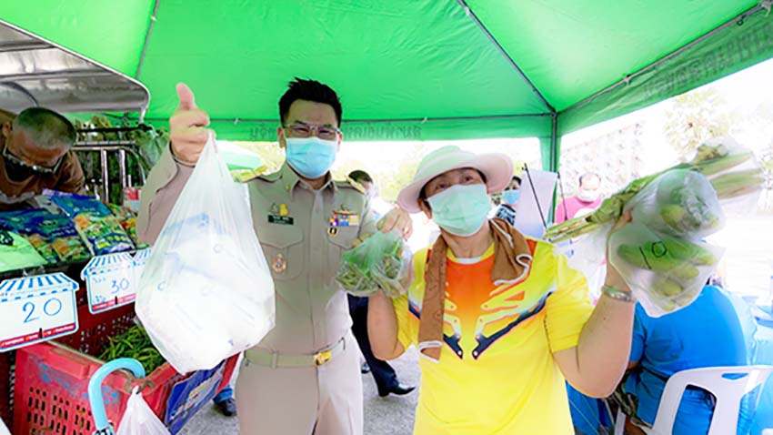 อธิบดีร่วมตรวจเยี่ยมโครงการ "Mobile พาณิชย์ลดราคา! ช่วยประชาชน” ณ เคหะคลองจั่น บางกะปิ