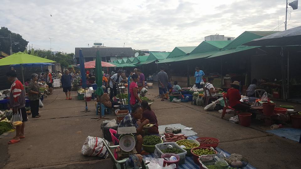 23467_ด้านหน้าตลาด.jpg