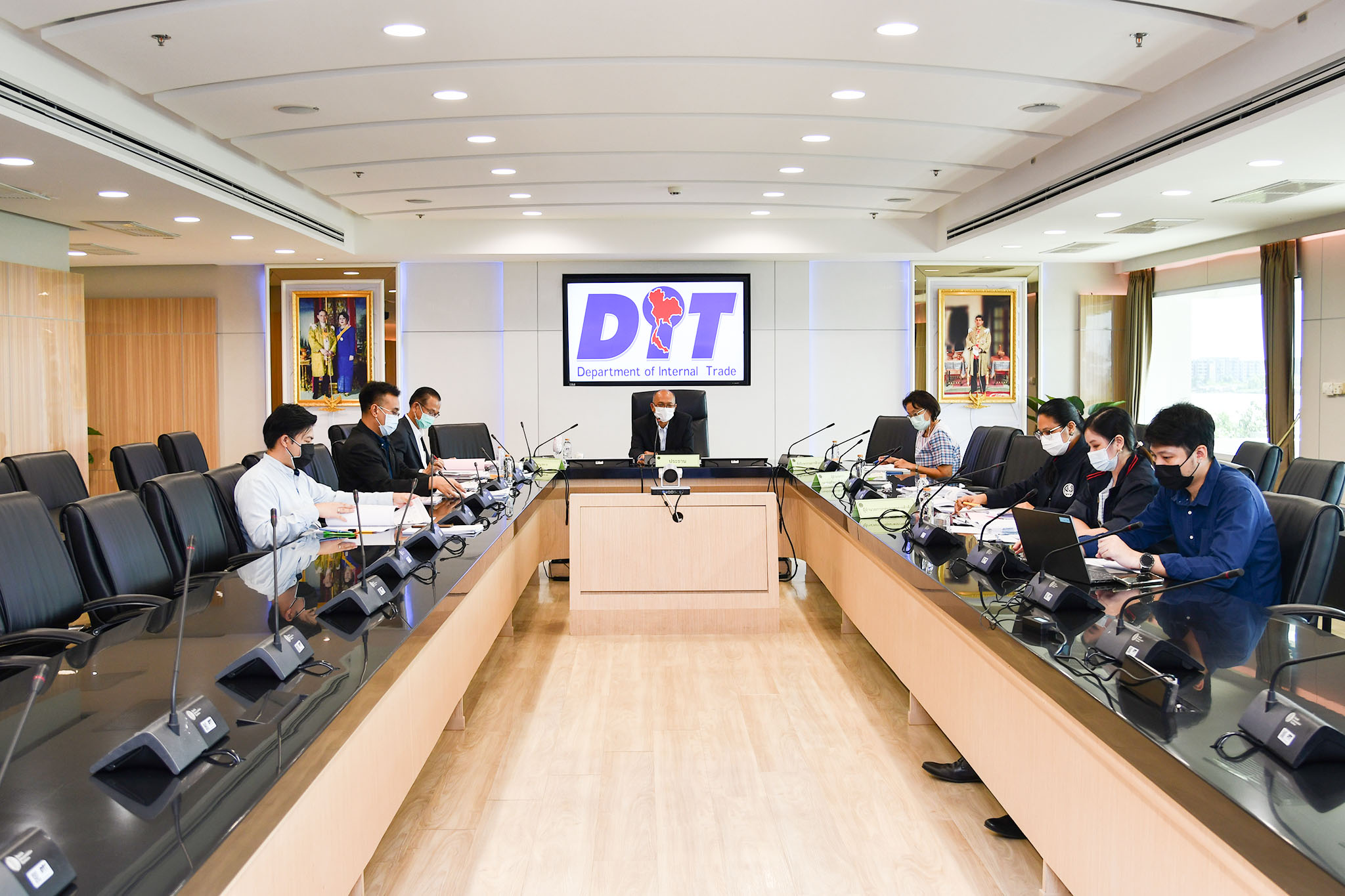 พาณิชย์ประชุม ชดเชยดอกเบี้ยข้าว