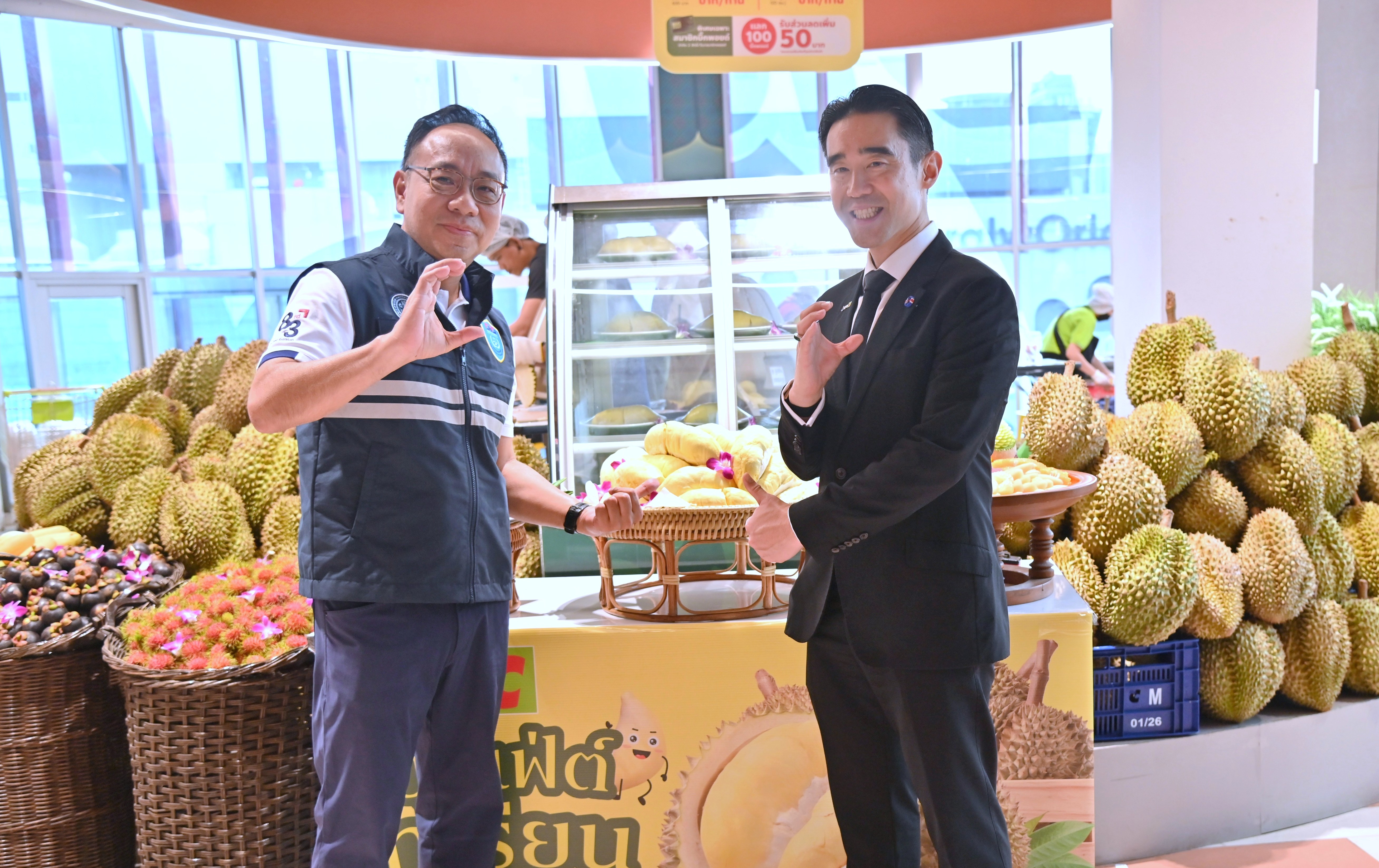 ข่าวเลขที่ 140/2569 “พาณิชย์” ผนึก “บิ๊กซี” จัดเทศกาลผลไม้ไทยปี 69 ดันรายได้เกษตรกร ชูไฮไลต์บุฟเฟต์ทุเรียนอิ่มไม่อั้น 22 สาขาทั่วประเทศ (16 พฤษภาคม 2569)