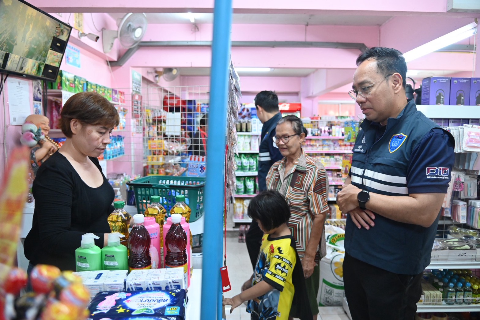 ข่าวเลขที่ 21/2569 DIT ลงพื้นที่ติดตามการจับจ่าย “คนละครึ่งพลัส”–ร้านค้าธงฟ้าพร้อมรับบัตรสวัสดิการแห่งรัฐวันแรก (1 พฤศจิกายน 2568)