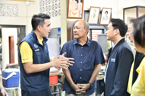 “พาณิชย์” บุกตลาดเพชรบุรี ตรวจความพร้อมร้านค้าเข้าร่วมดิจิทัลวอลเล็ต ยัน 10,000 บาท เข้ากระเป๋าแน่ปลายปีนี้