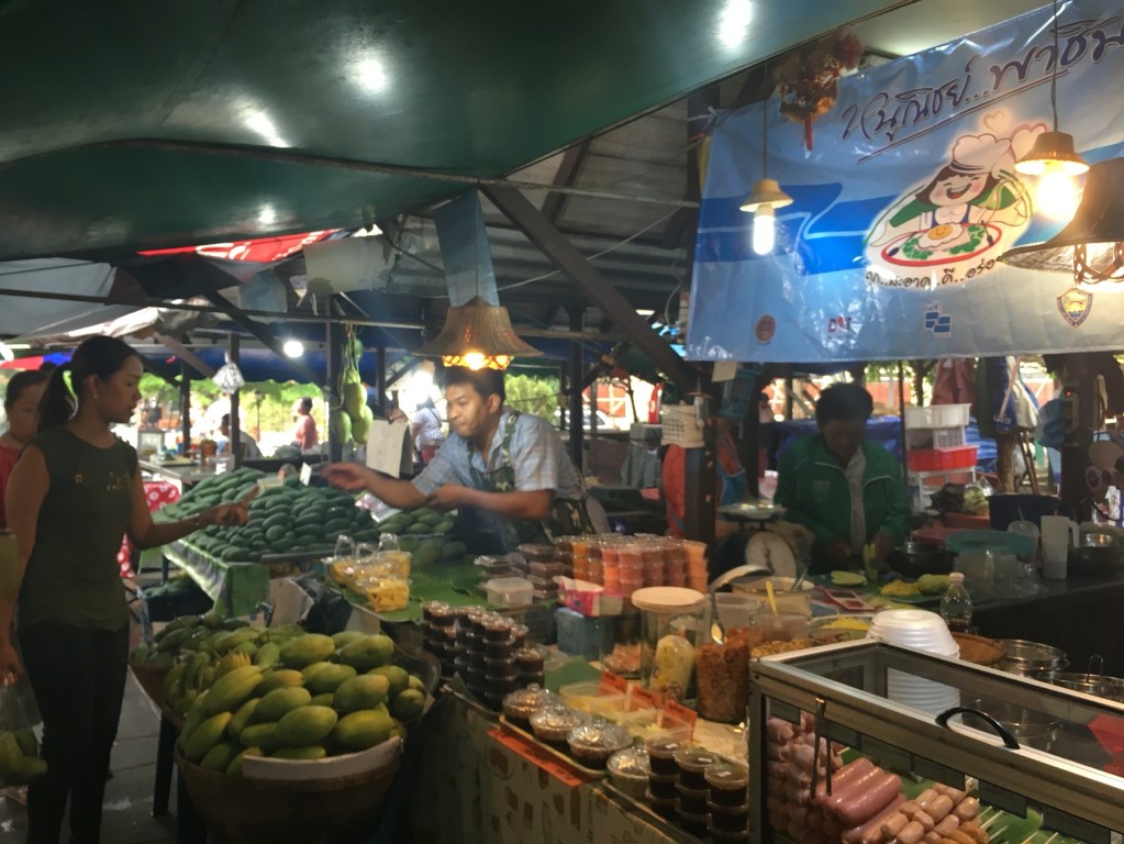 10929_ภายในตลาด 1.jpg