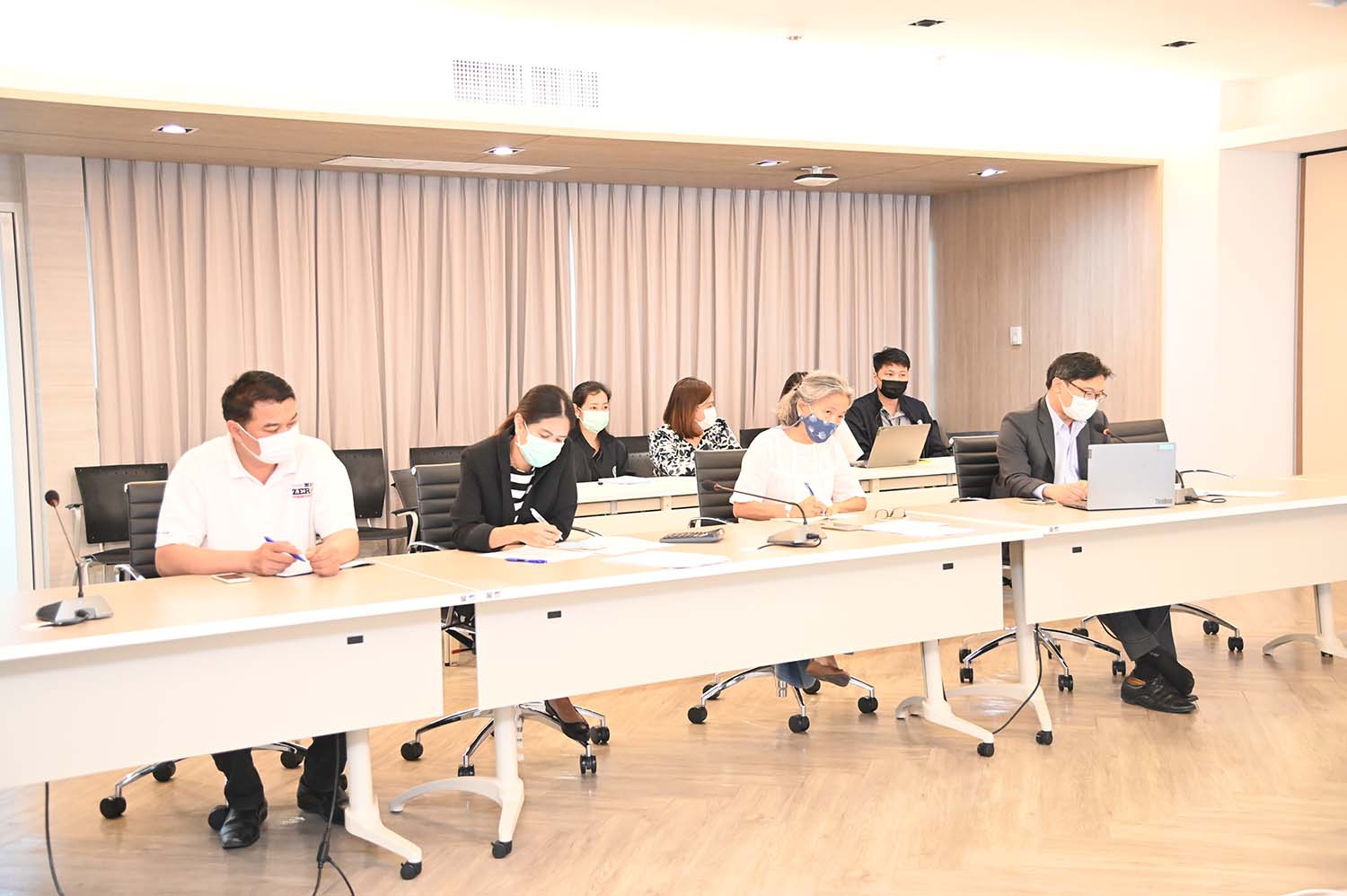 กรมการค้าภายในประชุมติดตามสถานการณ์ ราคาข้าวสารถุง ร่วมกับพาณิชย์จังหวัด