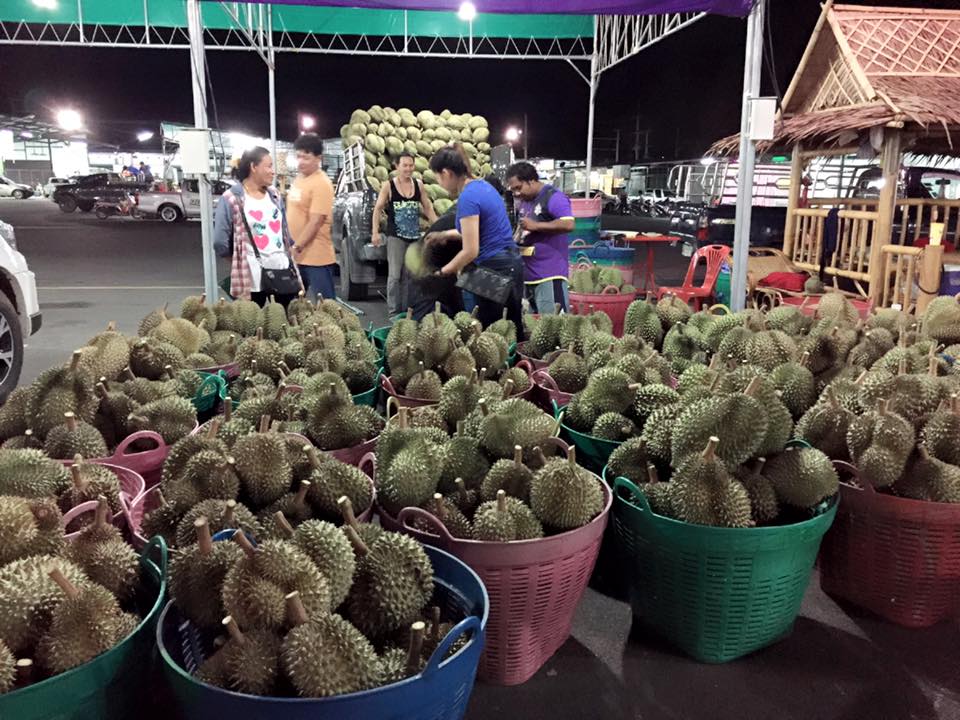 67896_สินค้าในตลาด.jpg