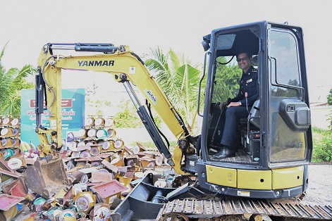 พาณิชย์ทำลายเครื่องชั่งตวงวัดผิดกฎหมายกว่า 13,000 เครื่อง มูลค่า 6.5 ล้านบาท ไม่ให้นำกลับมาใช้