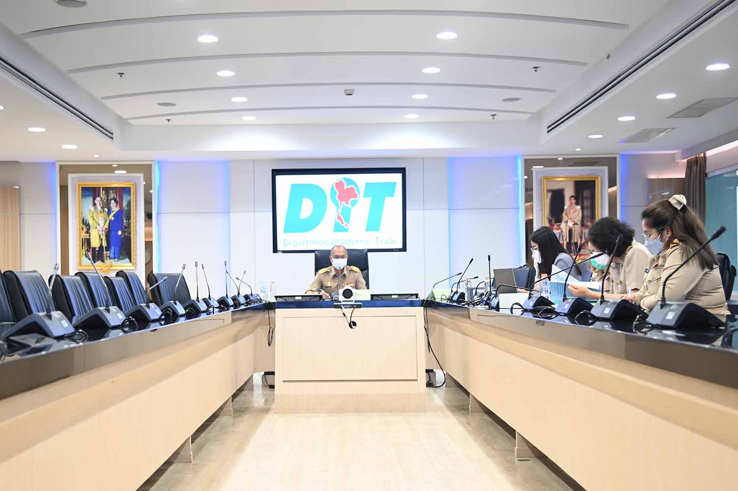 ประชุมเกณฑ์กลางมันสำปะหลัง