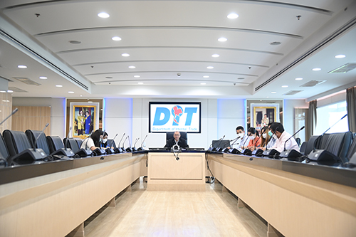 พาณิชย์ติดตามสถานการณ์ราคาผัก