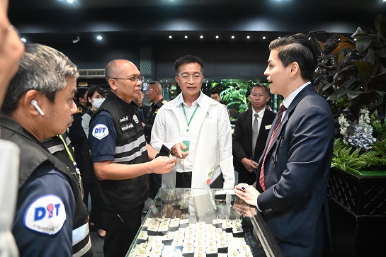 ตรวจเข้ม...ผู้ประกอบการธุรกิจอัญมณี ย้ำ..ปิดป้ายแสดงราคาสินค้าให้ถูกต้อง