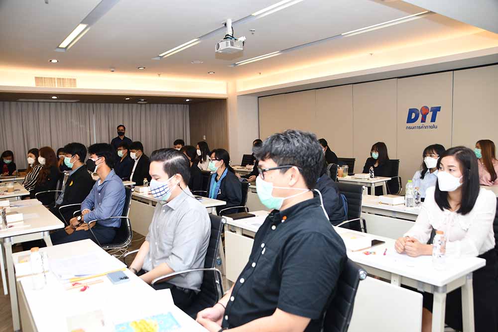 อธิบดีมอบนโยบายการทำงานแก่ข้าราชการใหม่