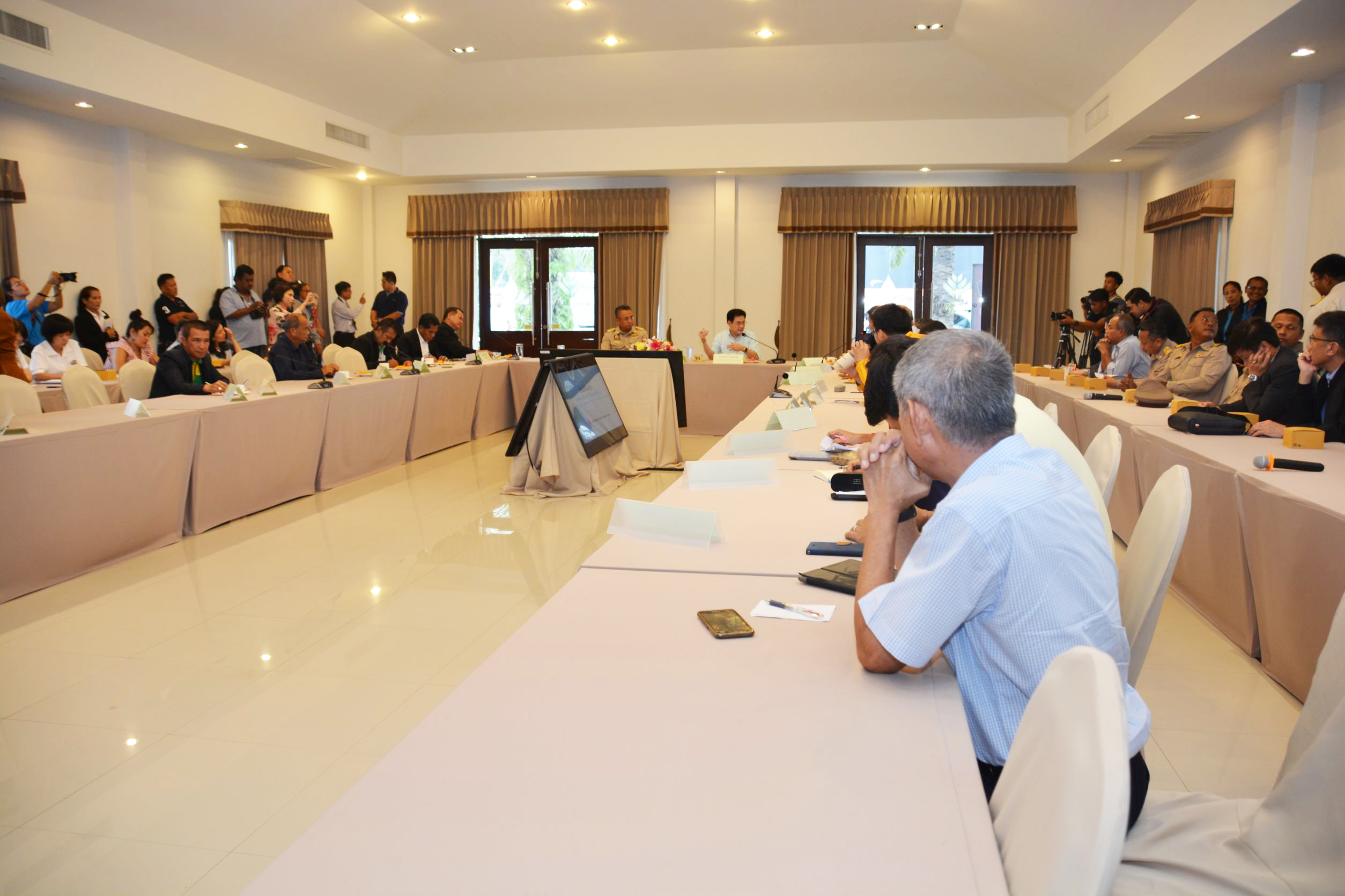 รัฐมนตรีว่าการกระทรวงพาณิชย์ลงพื้นที่โรงงานสกัดน้ำมันปาล์ม