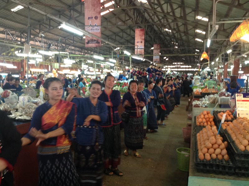 22856_การฟ้อนรำ  ในวันสำคัญทางศาสนา.jpg
