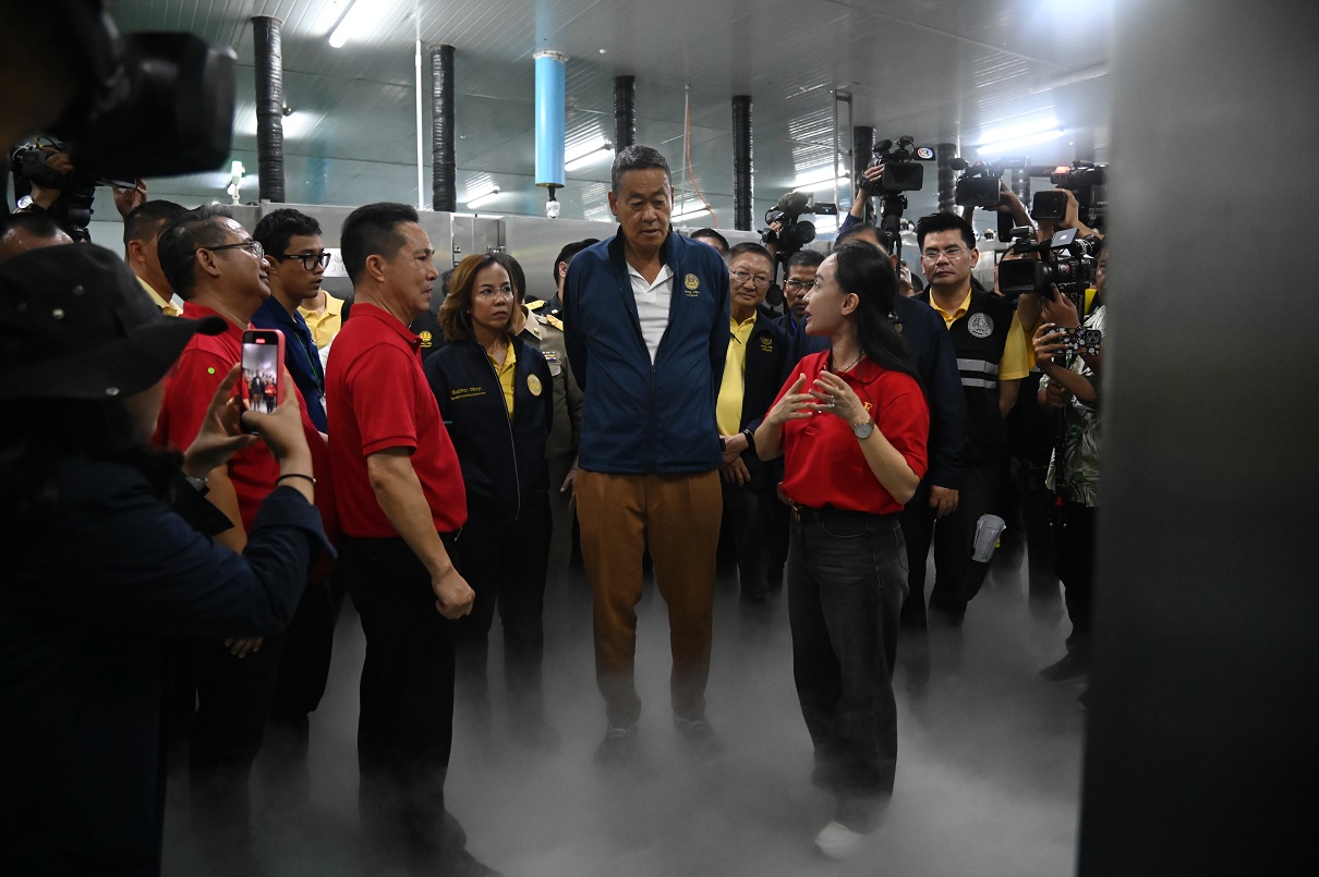 “พาณิชย์” ร่วม นายกฯ ลงพื้นที่ จ.จันทบุรี เยี่ยมสวนทุเรียน-ล้งส่งออก-ห้องเย็น พร้อมรับฟังปัญหาจากเกษตรกร